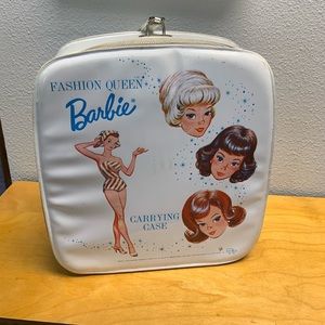 Vintage Barbie carrying case!